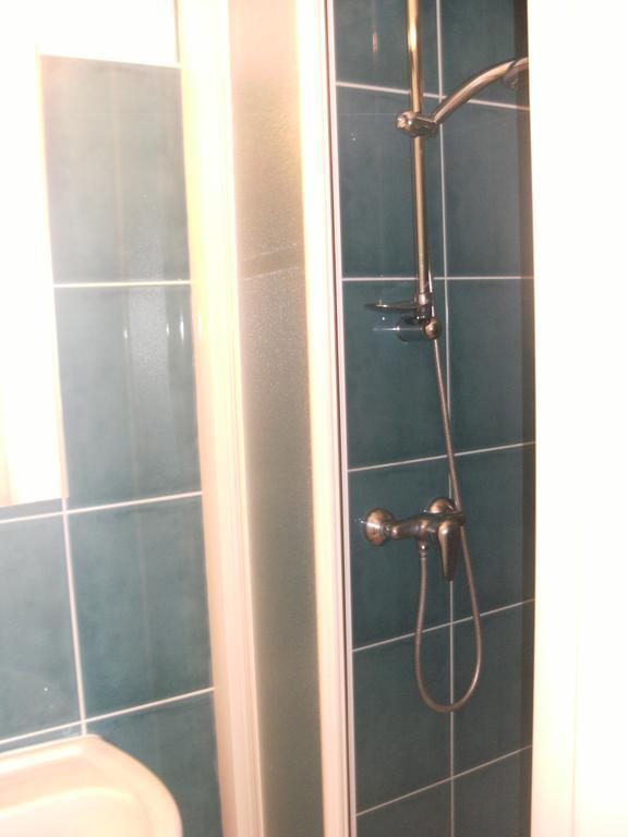 Les Confins Du Perche Hotel Tuffé Kamer foto